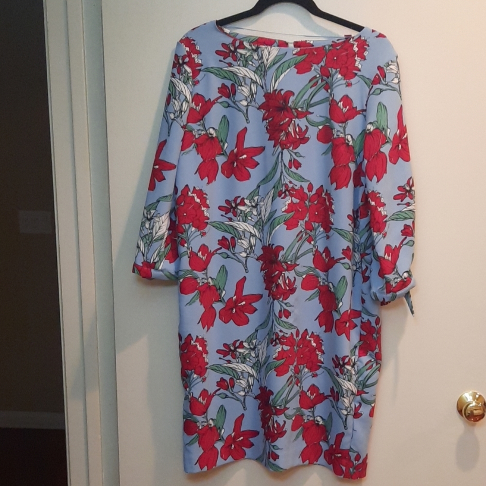 Beautiful Red Floral Print Dress size 10